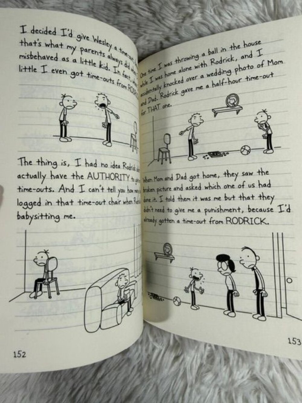 Set of 2 Diary of a Wimpy Kid The Third Wheel #7 Hard Luck #8 Books Set - Picture 6 of 15
